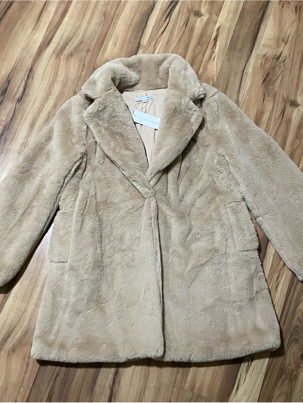 NWT Baltic Born Narla Faux Fur Winter Coat Oatmeal Beige Size XL Mob Wife